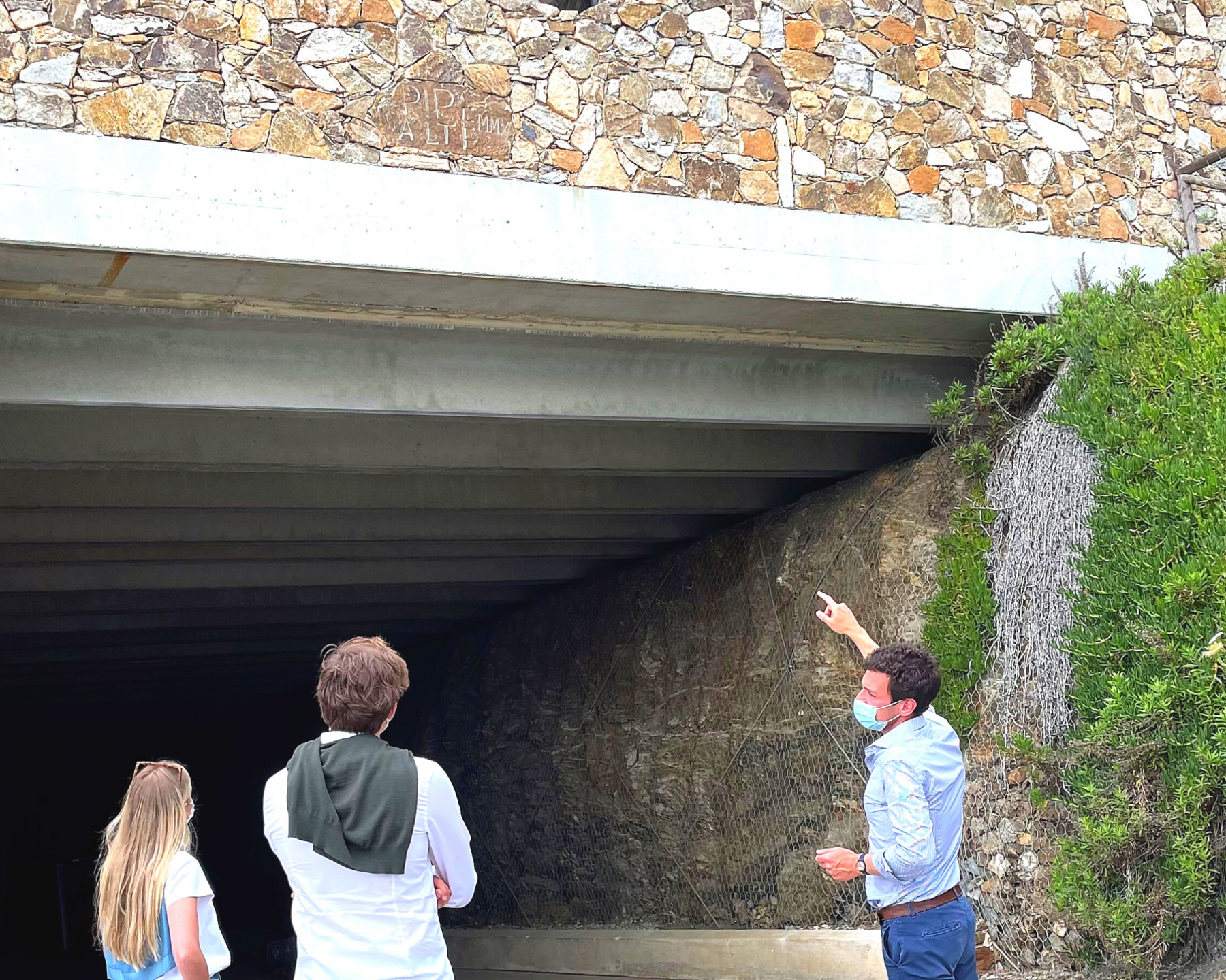 Voucher - Visita Privata alle Ripalte con Jeep Tour, Pranzo e Spiaggia - immagine 5